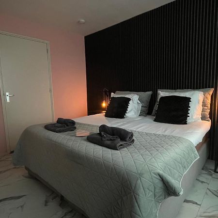 Bed And Breakfast Groningen - Peizerweg Exterior foto
